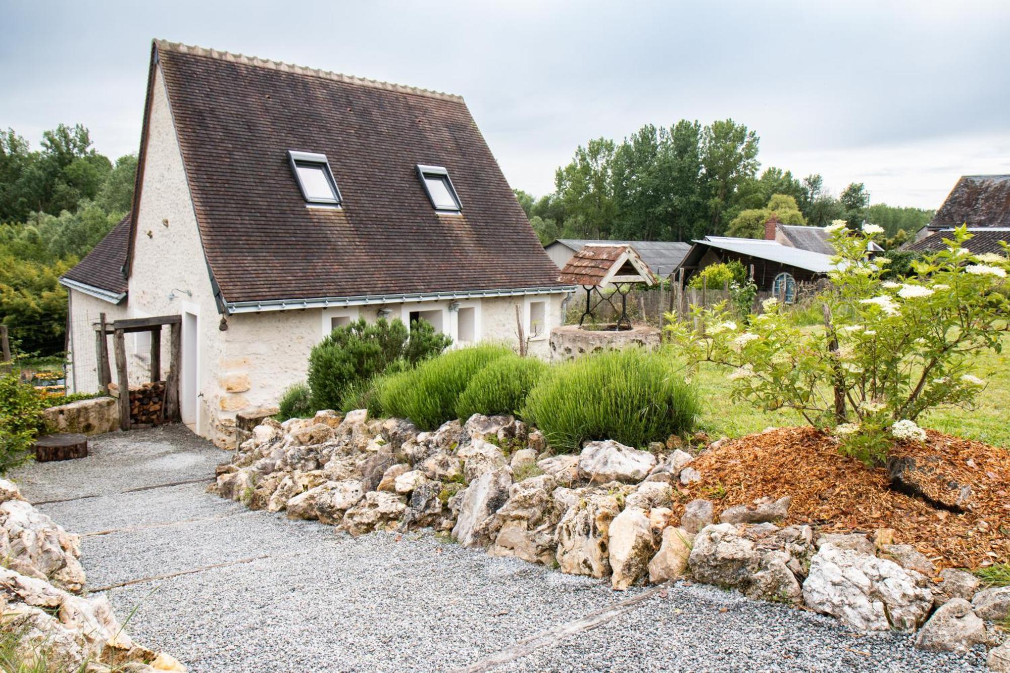 LA GRANGE charme nature repos Saché Extérieur photo