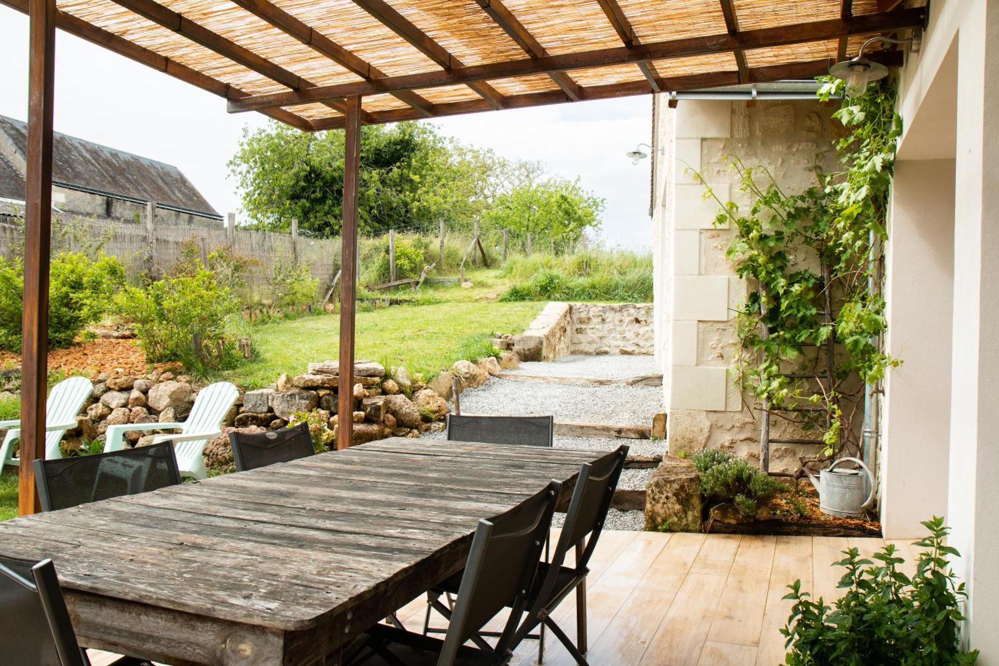 LA GRANGE charme nature repos Saché Extérieur photo
